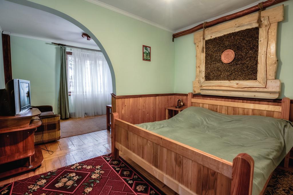 Vatra Hotel Yaremche Exterior photo
